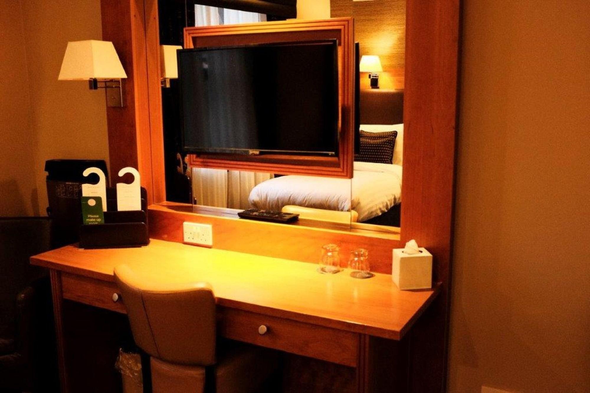 Best Western Garfield House Hotel Chryston Dış mekan fotoğraf