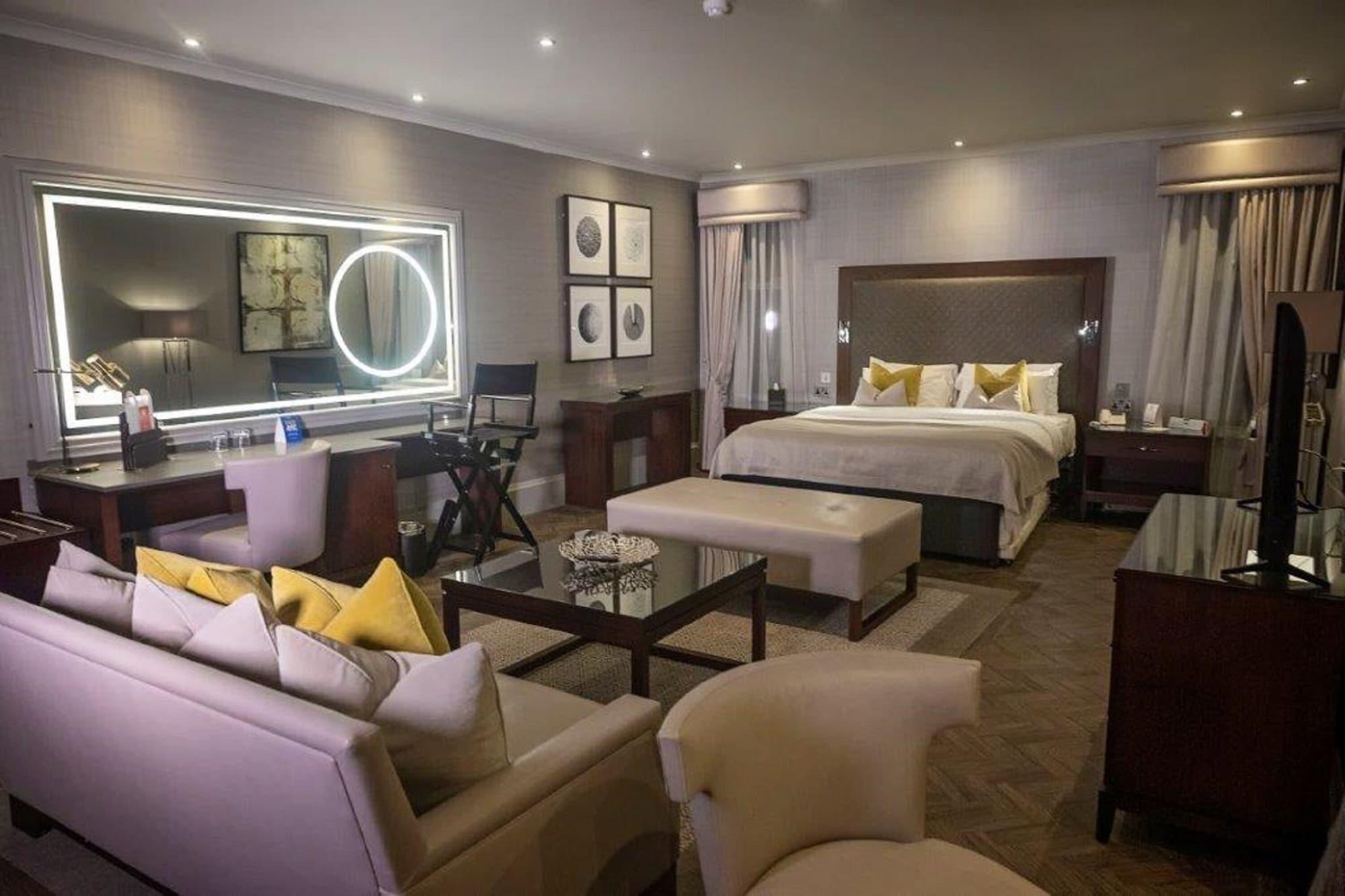 Best Western Garfield House Hotel Chryston Dış mekan fotoğraf